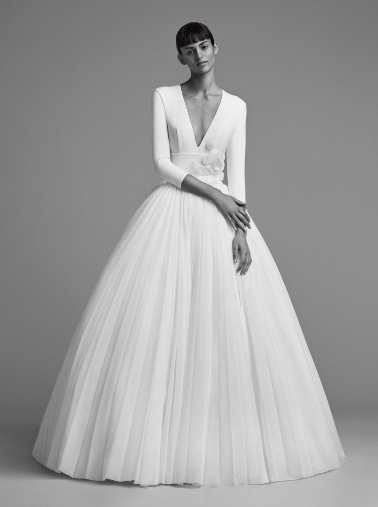 维果罗夫 Viktor & Rolf 2018/19秋冬婚纱礼服Lookbook - Bridal Fall 2018