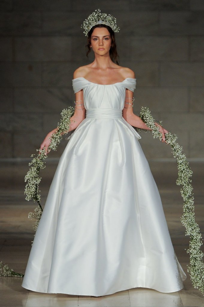 雷姆·阿克拉 Reem Acra 2018/19秋冬婚纱礼服发布秀 - Bridal Fall 2018