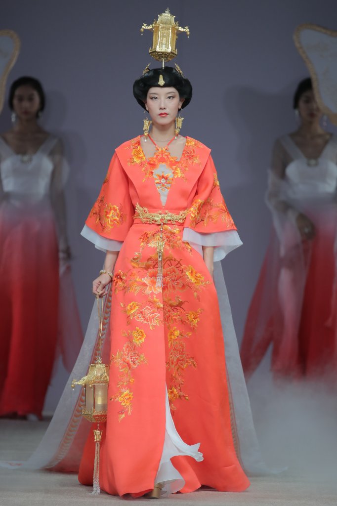 盖娅传说 中国 北京 走秀(runway) 2018春夏 女装