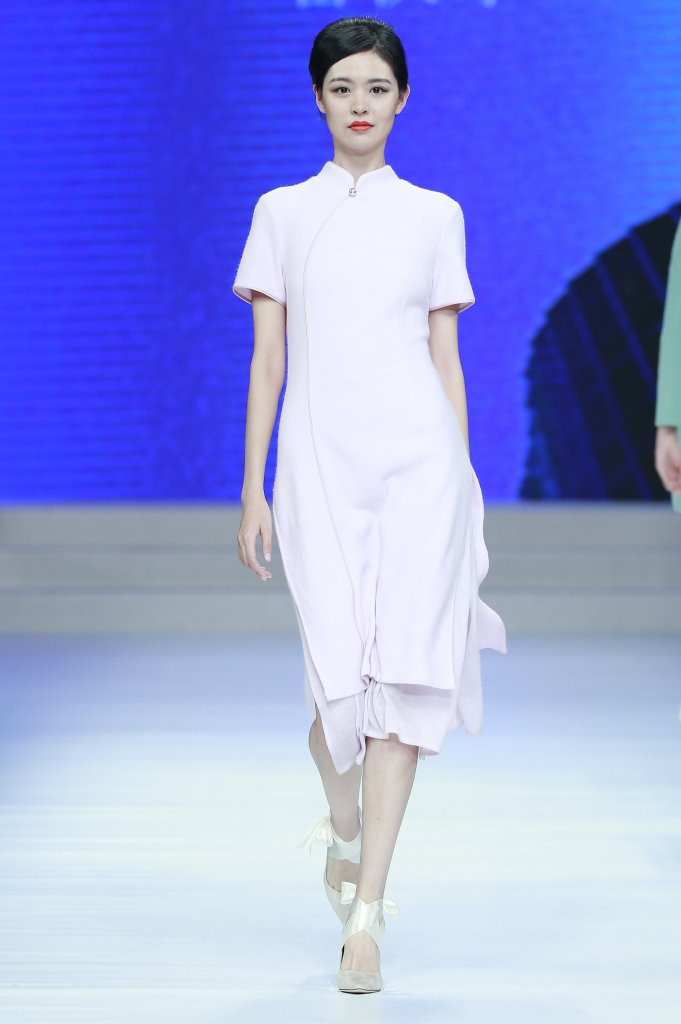 蕾沃尔 Rabbit Warm · 庄淦然 2018春夏高级成衣发布秀 - Beijing Spring 2018