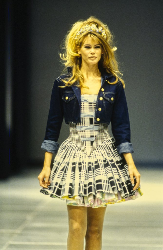 范思哲 Versace 1992春夏高级成衣发布秀 - Milan Spring 1992