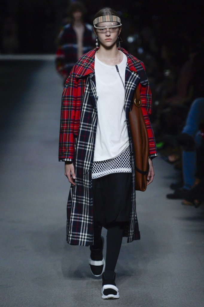 巴宝莉 burberry 2018春夏高级成衣发布秀 - london fall 2018