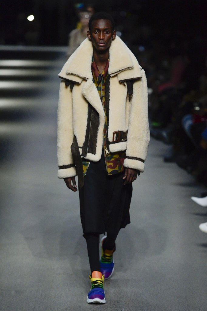 巴宝莉 burberry 2018春夏高级成衣发布秀 - london fall 2018