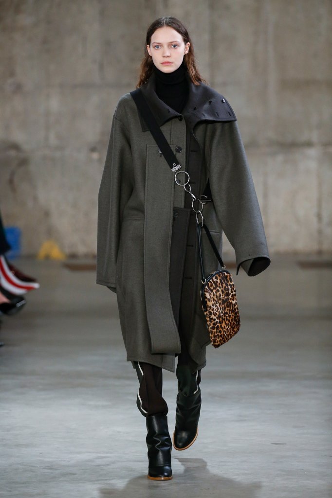 宝姿1961 加拿大 多伦多 走秀(runway) 2018/19秋冬 女装