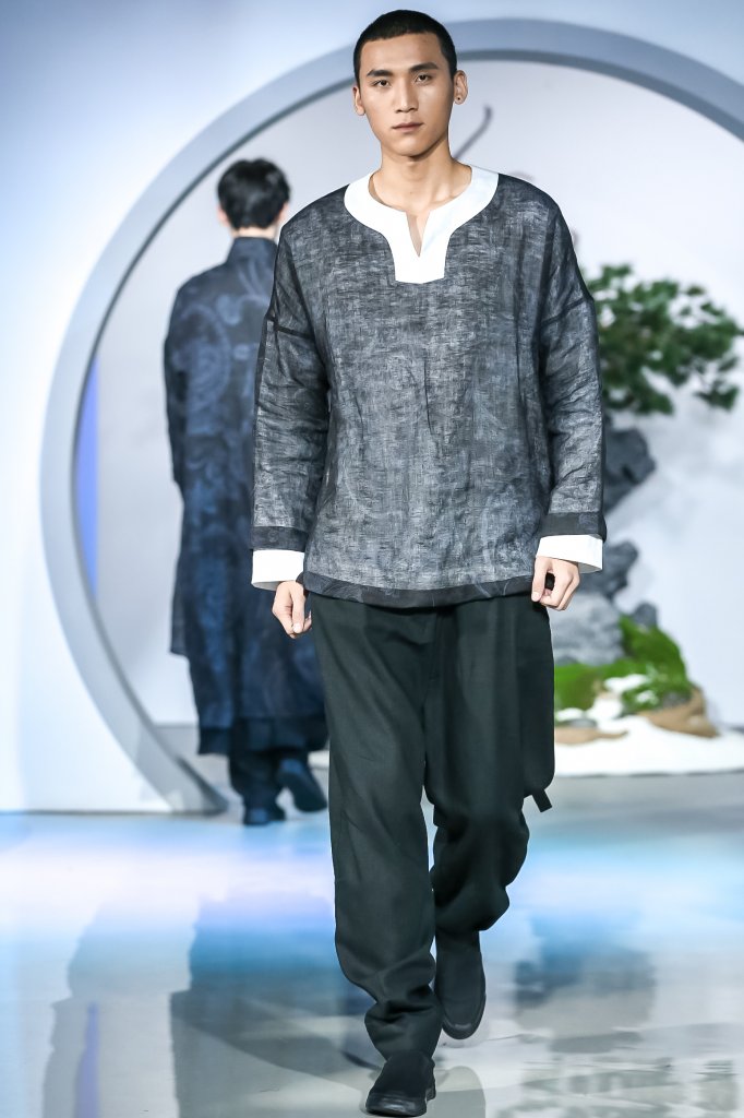 静若心莲·赵梓铭 2018/19秋冬高级成衣发布秀 - Beijing Fall 2018
