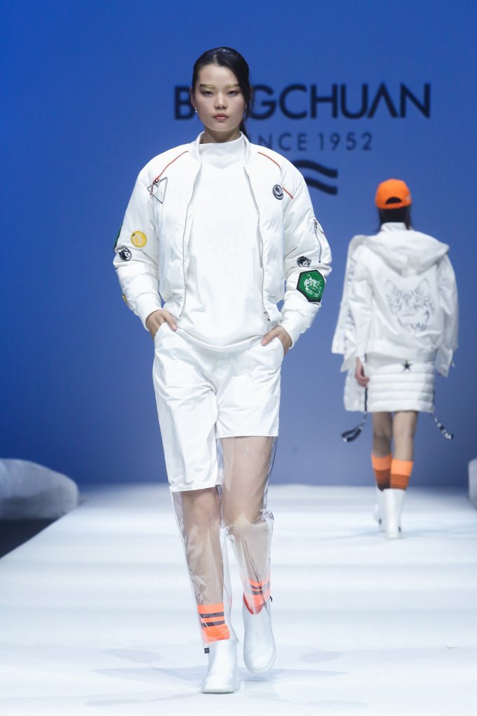 冰川 &middot; 孙艺文 2018/19秋冬高级成衣发布秀 - Beijing Fall 2018