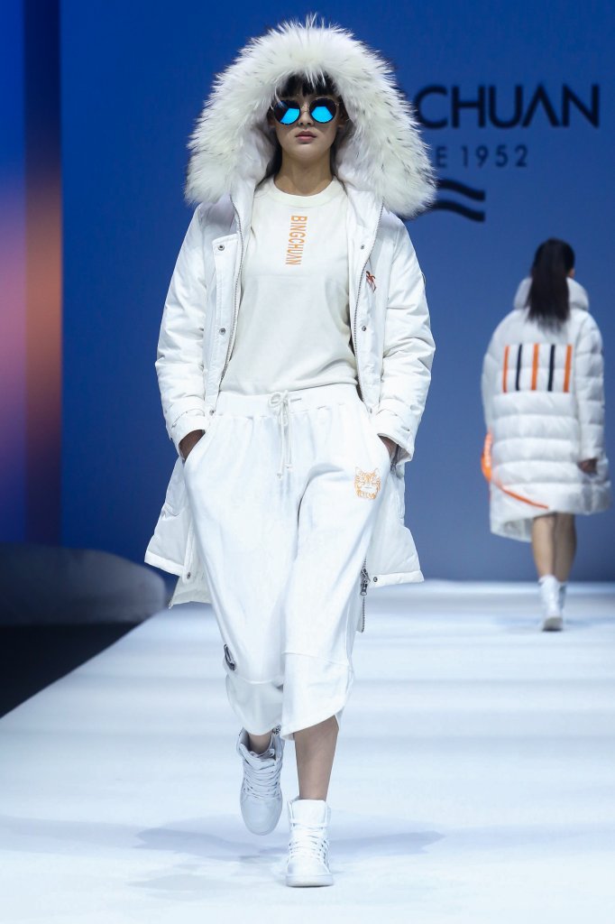 冰川 &middot; 孙艺文 2018/19秋冬高级成衣发布秀 - Beijing Fall 2018