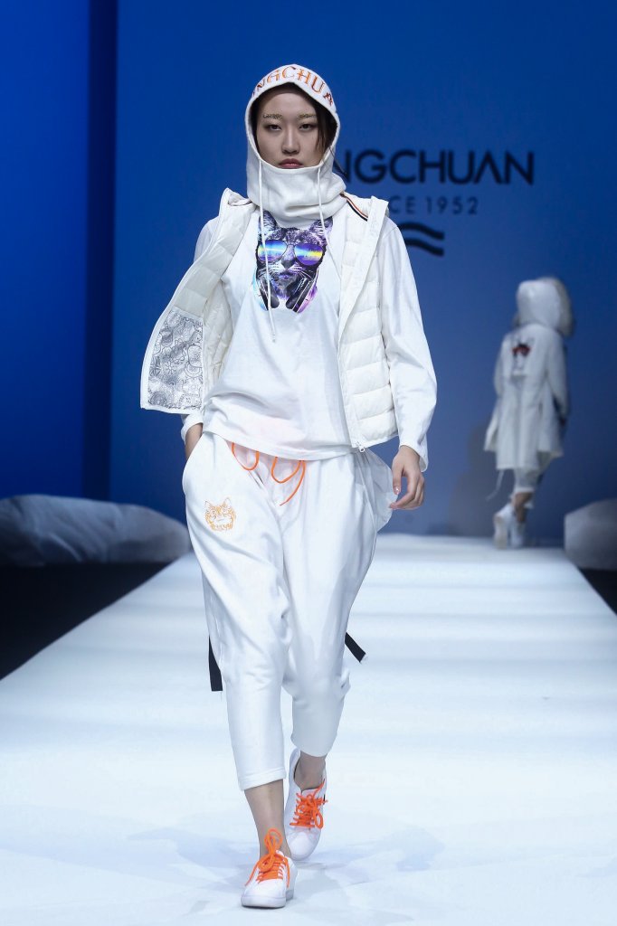 冰川 &middot; 孙艺文 2018/19秋冬高级成衣发布秀 - Beijing Fall 2018