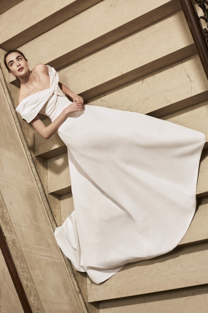 卡罗琳娜·海莱娜 Carolina Herrera 2019春夏婚纱礼服发布 - Bridal Spring 2019