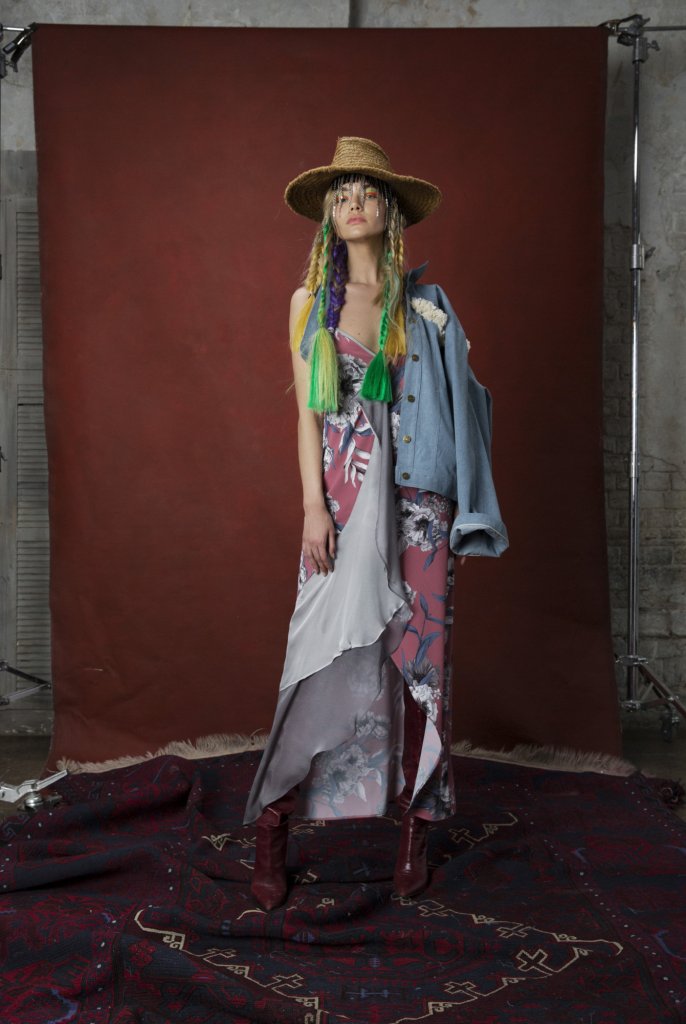 2018早春 受到荷兰画家弗兰斯·哈尔斯的《吉普赛女郎》的激励,sol se