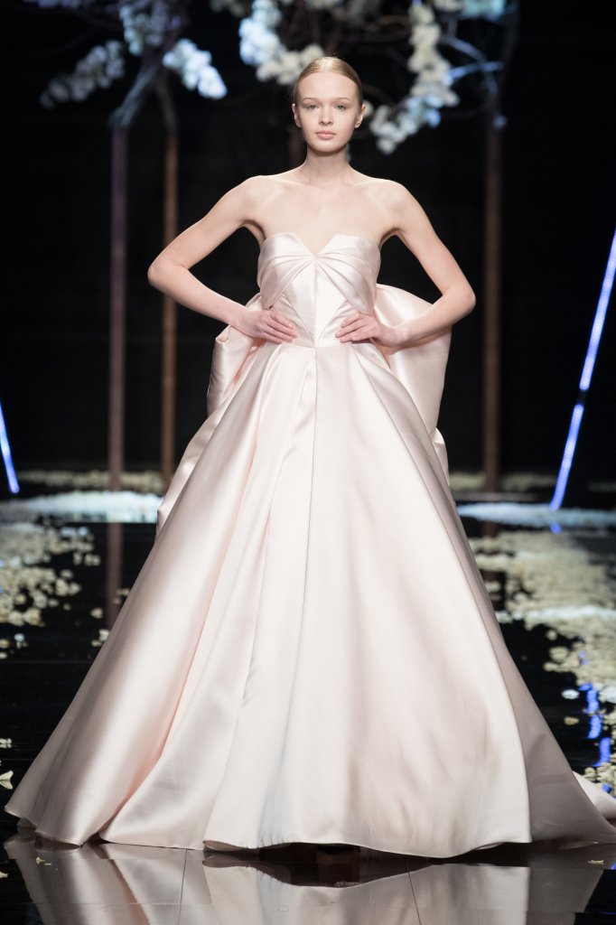 Antonio Riva 2019春夏婚纱礼服发布秀 - Barcelona Bridal Spring 2019