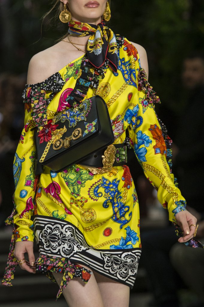 chaussures versace 2019