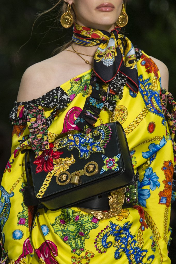 chaussures versace 2019