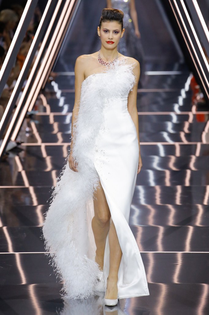 英国 伦敦 走秀(runway) 2018/19秋冬高级定制 女装 鱼尾裙