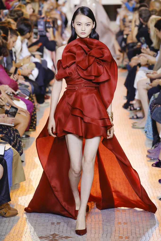 黎巴嫩 贝鲁特 走秀(runway) 2018/19秋冬高级定制 女装 鱼尾裙