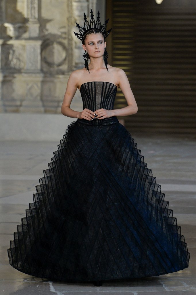 郭培 中国 北京 走秀(runway) 2018/19秋冬高级定制 女装 晚礼服裙