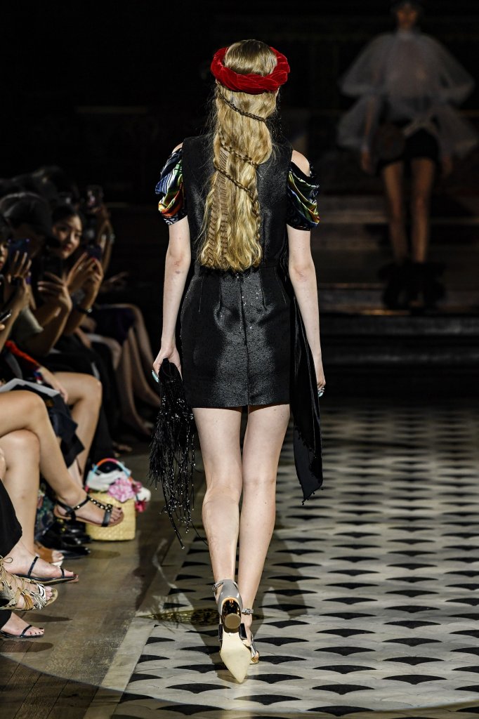 Liu Chao 2018/19秋冬高级定制发布秀 - Paris Couture Fall 2018