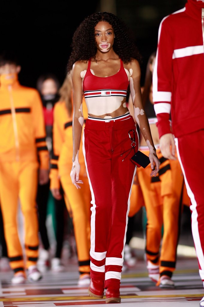 汤米·希尔费格 Tommy Hilfiger 2018/19秋冬高级运动成衣发布秀