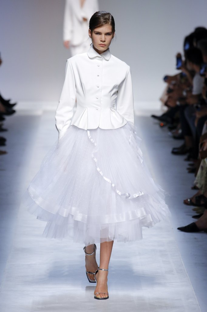 艾尔玛诺·谢尔维诺 Ermanno Scervino 2019春夏高级成衣发布秀 - Milan Spring 2019