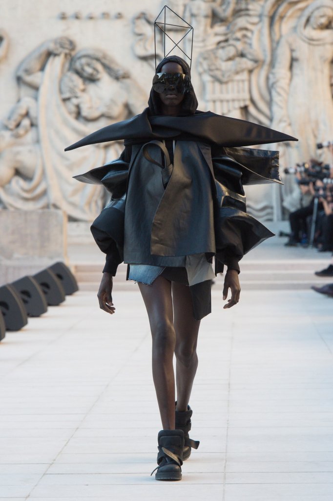 瑞克·欧文斯 Rick Owens 2019春夏高级成衣发布秀 - Paris Spring 2019