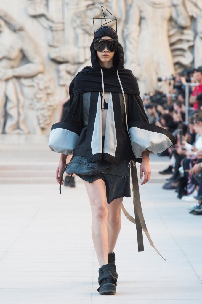 瑞克·欧文斯 Rick Owens 2019春夏高级成衣发布秀 - Paris Spring 2019