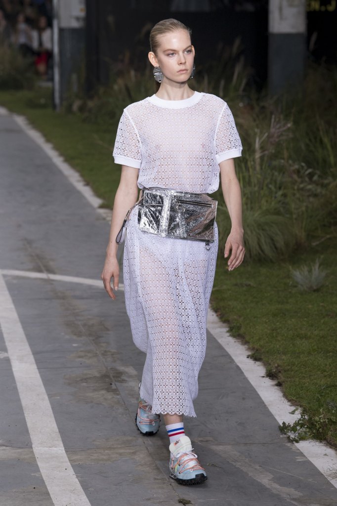 与耐克的合作 - 全白all-white - 天天时装-口袋里的时尚指南