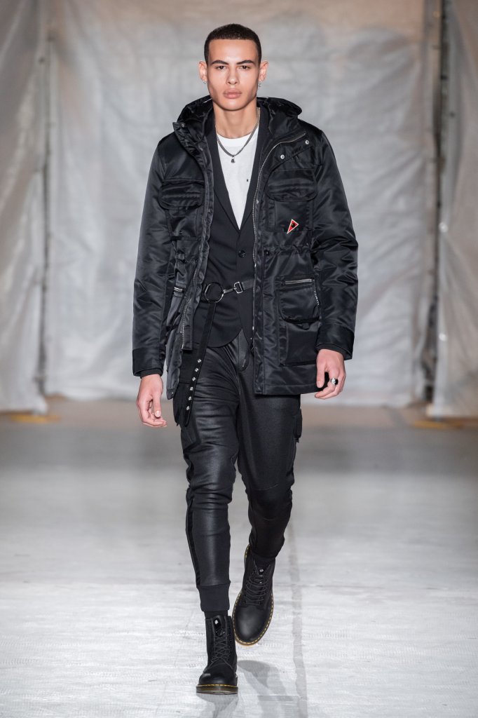 John Richmond 2019/20秋冬高级成衣发布秀 - Milan Fall 2019