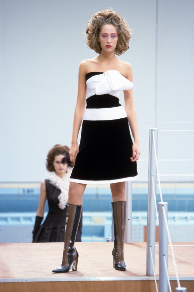 香奈儿 Chanel 2000/01秋冬高级定制发布秀 - Couture Fall 2000