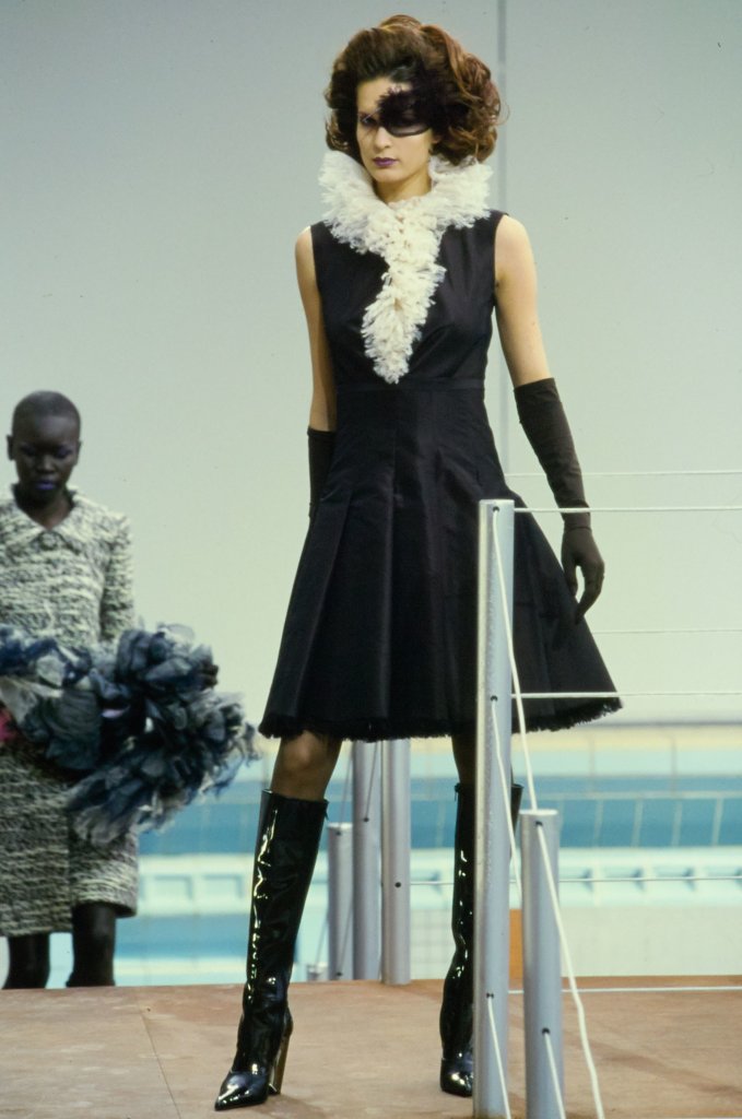 香奈儿 Chanel 2000/01秋冬高级定制发布秀 - Couture Fall 2000