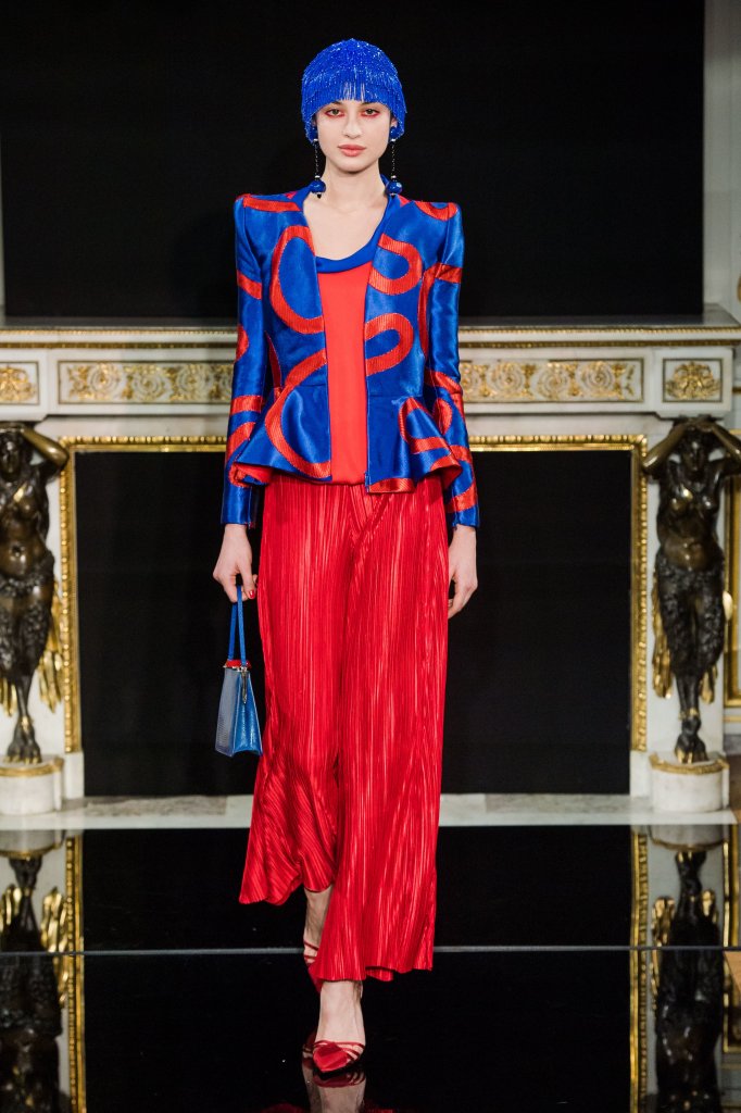 红蓝撞色装饰主义-撞色 color blocking-天天时装-口袋里的时尚指南