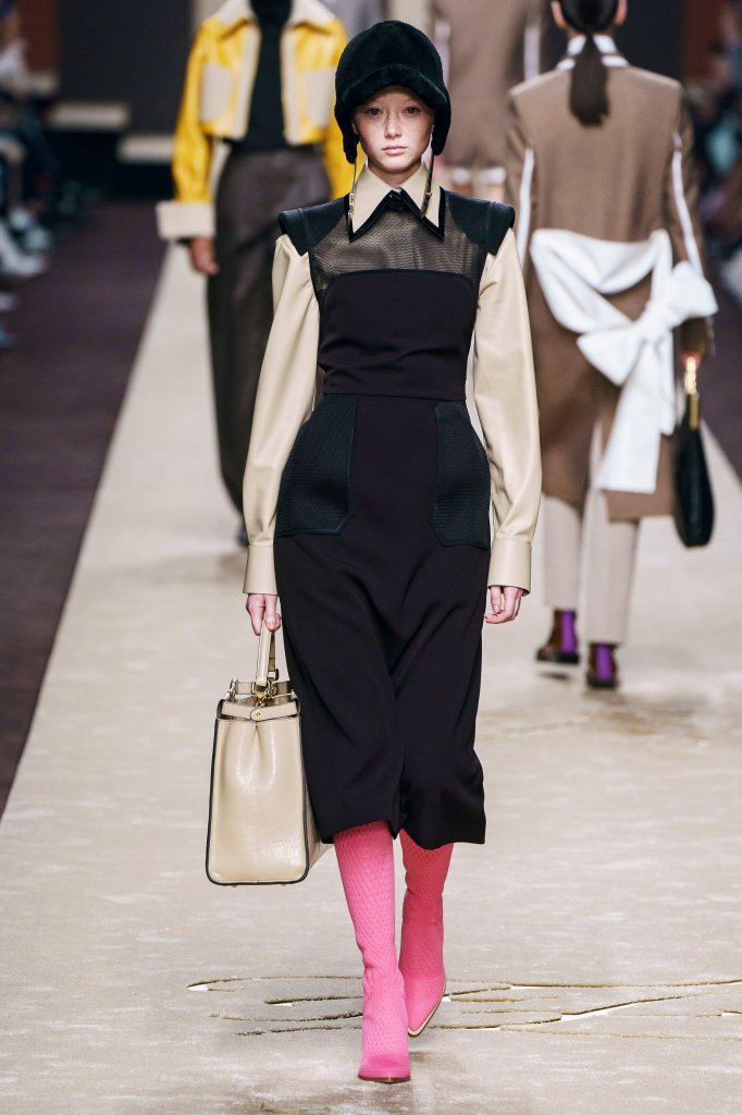 芬迪 Fendi 2019/20秋冬高级成衣秀 - Milan Fall 2019