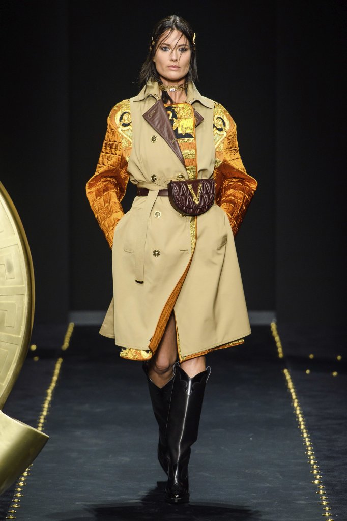 范思哲 Versace 2019/20秋冬高级成衣秀 - Milan Fall 2019