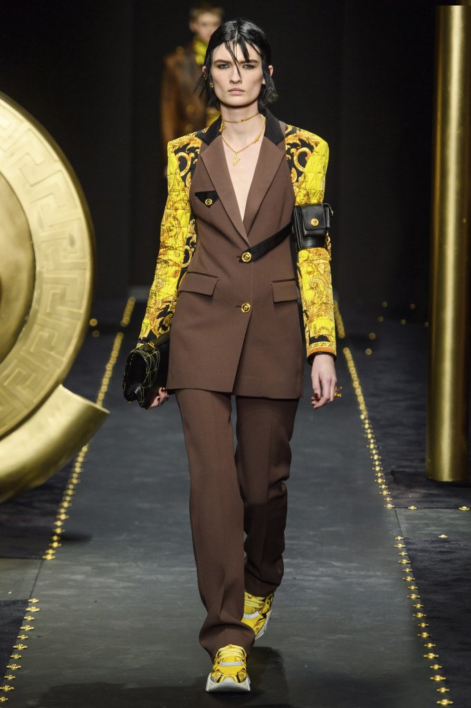 范思哲 Versace 2019/20秋冬高级成衣秀 - Milan Fall 2019