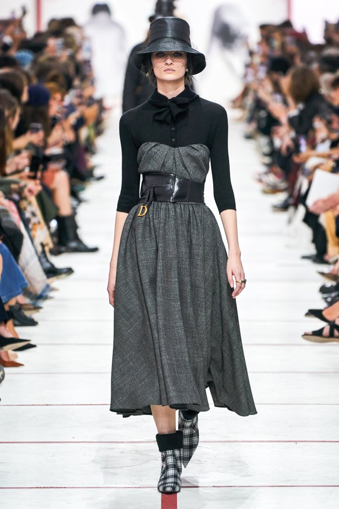 克里斯汀·迪奥 christian dior 2019/20秋冬高级成衣秀 - paris fall