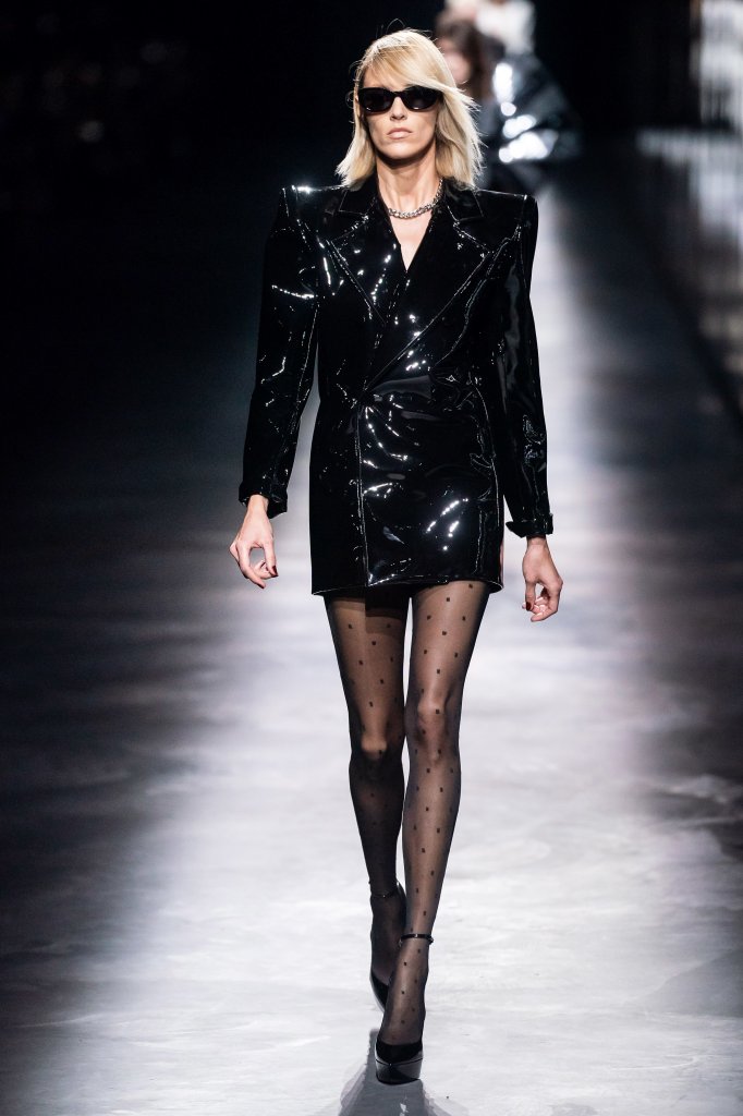 Saint Laurent 2019/20秋冬高级成衣秀 - Paris Fall 2019