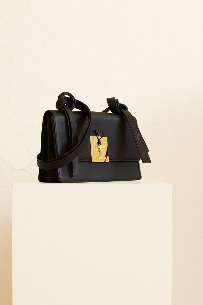Inès de la Fressange 2019/20秋冬高级成衣Lookbook