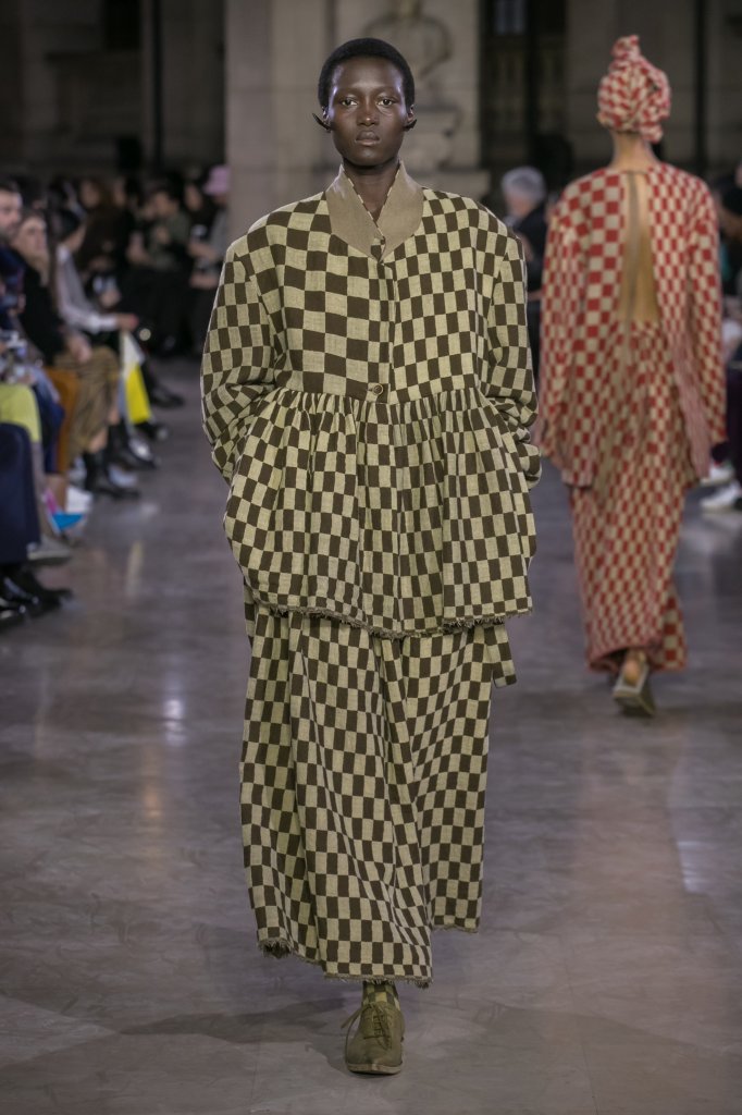 王汁 Uma Wang 2019/20秋冬高级成衣秀 - Paris Fall 2019