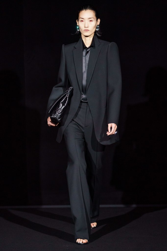 巴黎世家 Balenciaga 2019/20秋冬高级成衣秀 - Paris Fall 2019