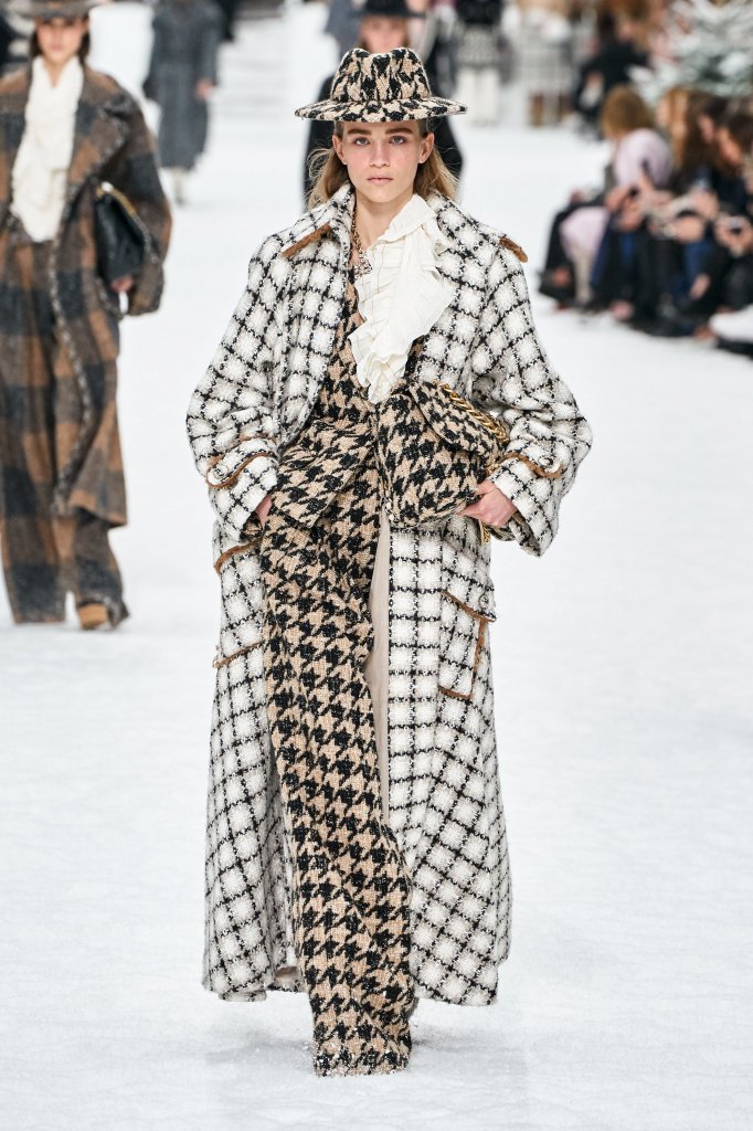 香奈儿 Chanel 2019/20秋冬高级成衣秀 - Paris Fall 2019