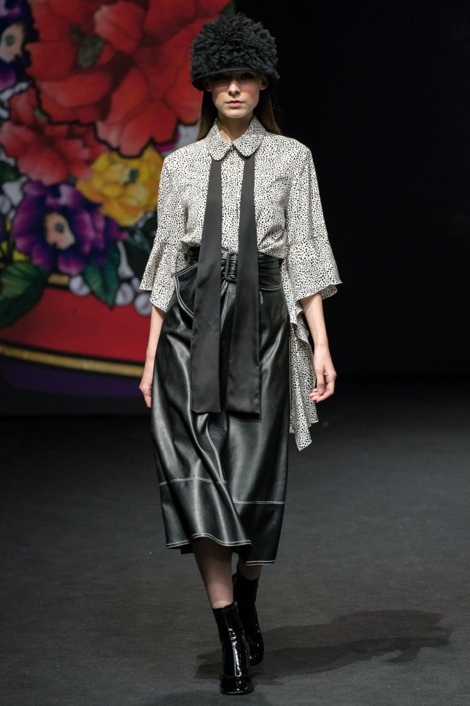 Romanchic 2019/20秋冬高级成衣秀 - Seoul Fall 2019