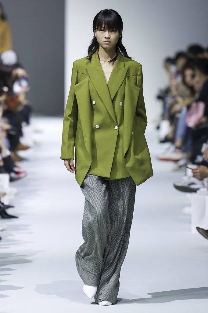 Roderic Wong 2019/20秋冬高级成衣秀 - Shanghai Fall 2019