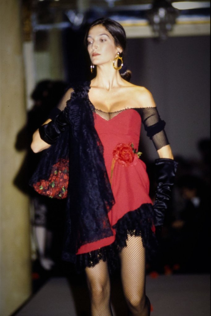 莫斯奇诺 Moschino 1991春夏高级成衣秀(细节) - Milan Spring 1991