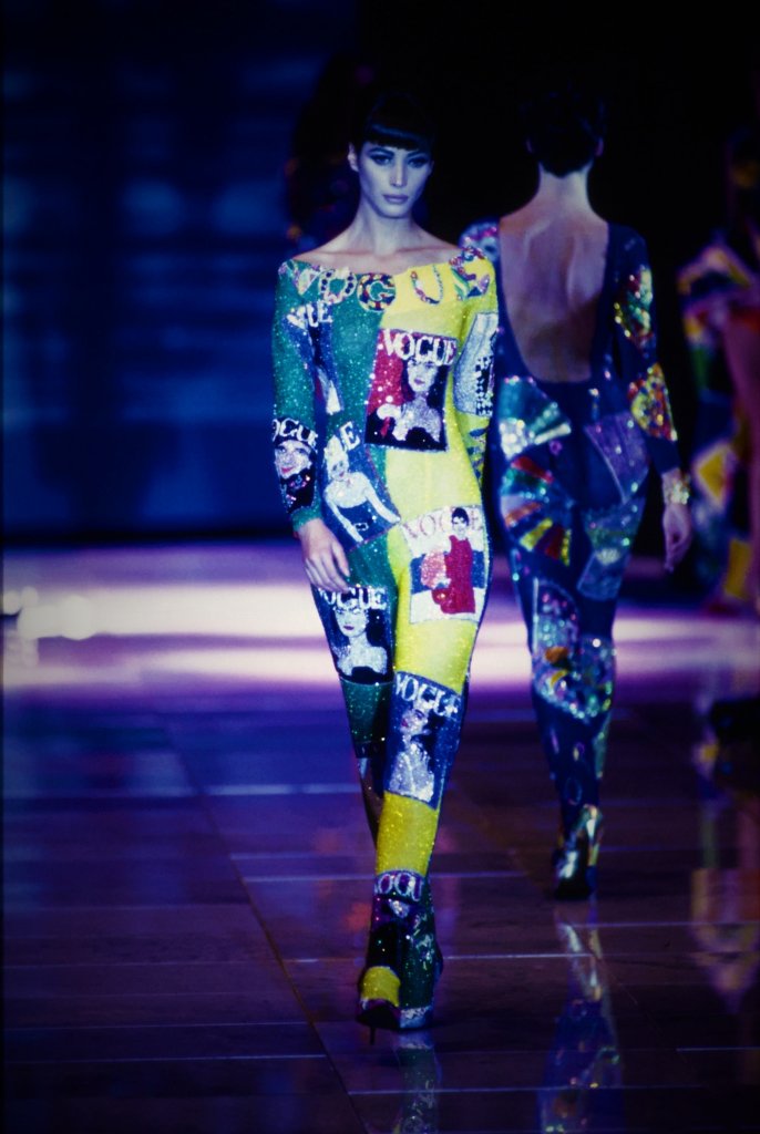 范思哲 Versace 1991春夏高级成衣秀 - Milan Spring 1991-天天时装-口袋里的时尚指南