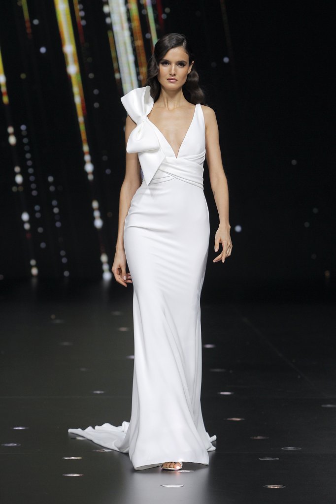 Pronovias 2020春夏婚纱礼服发布秀 - Barcelona Bridal Spring 2020