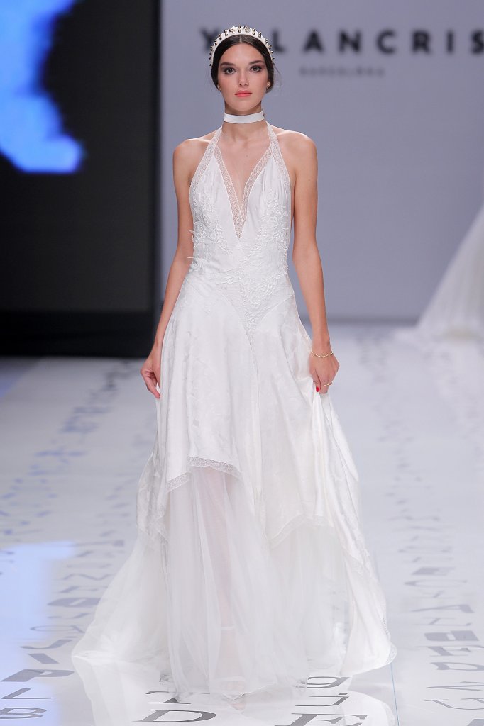 YolanCris 2020春夏婚纱礼服发布秀 - Barcelona Bridal Spring 2020