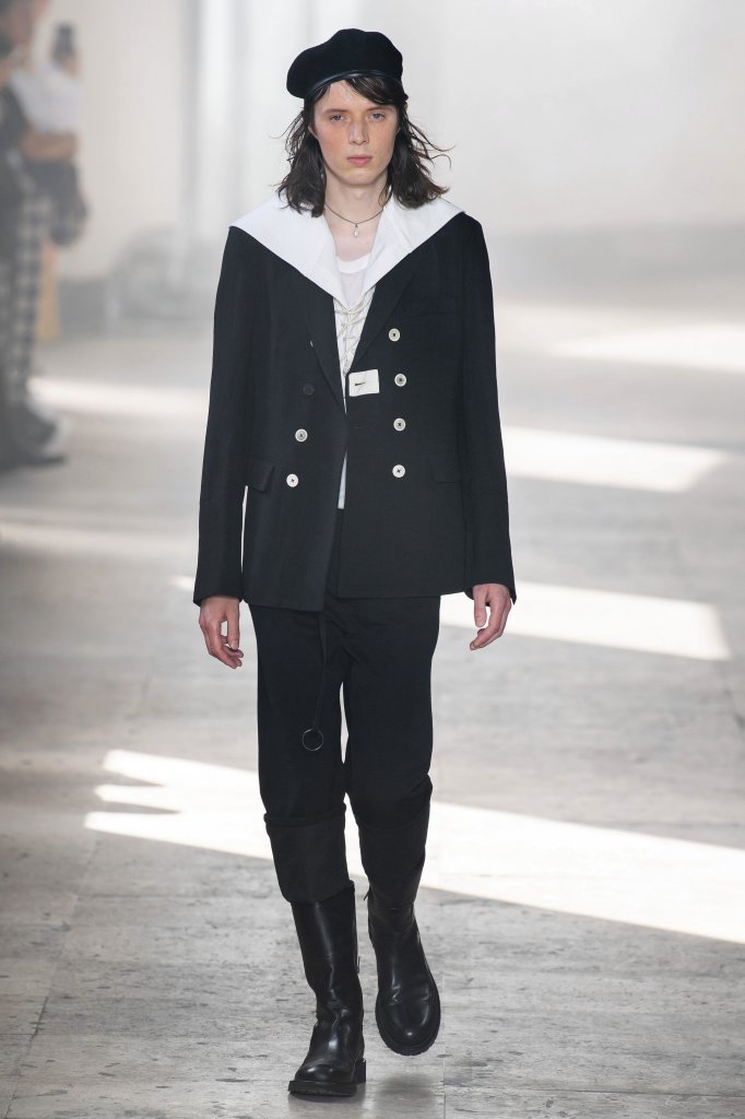 安·迪穆拉米斯特 Ann Demeulemeester 2020春夏男装秀 - Paris Spring 2020