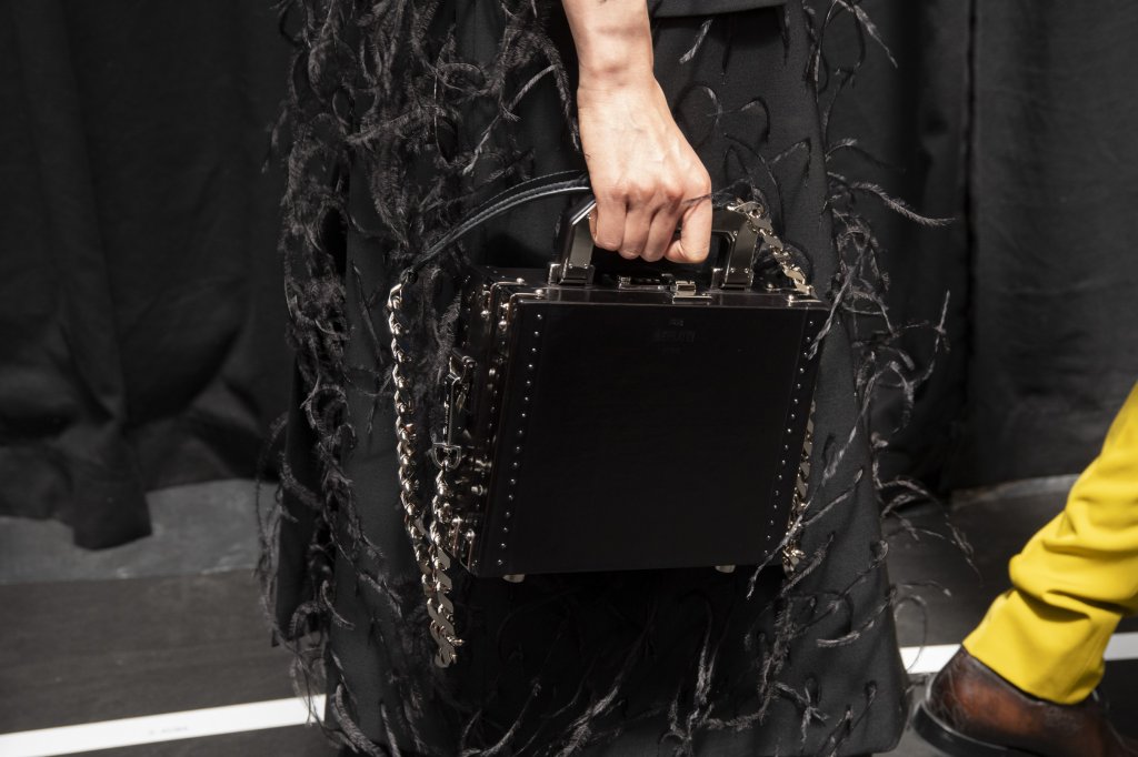 伯鲁提 Berluti 2020春夏男装秀(后台妆容) - Paris Spring 2020