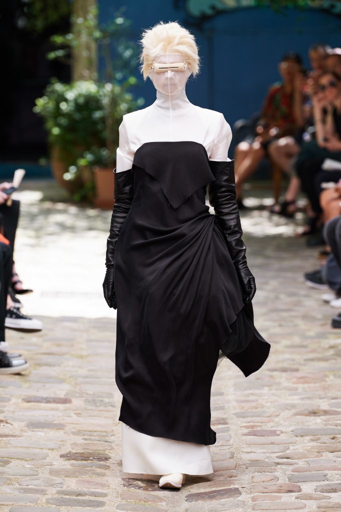 安格诺维奇 Aganovich 2019/20秋冬高级定制秀 - Paris Couture Fall 2019