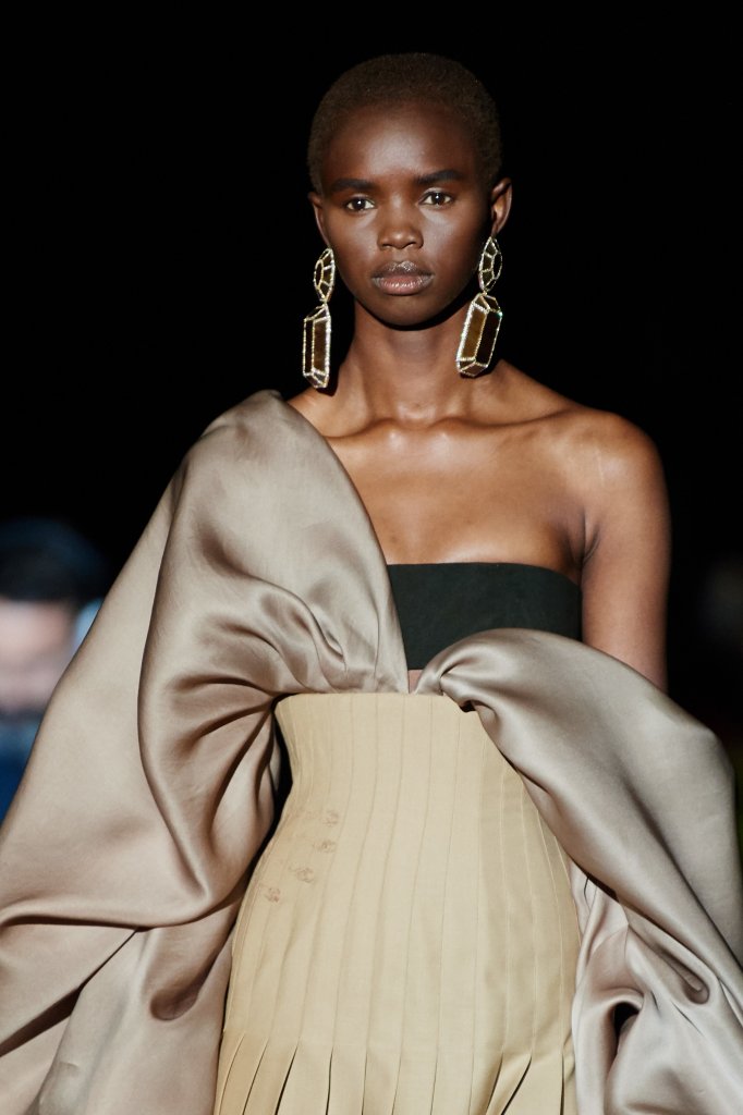 夏帕瑞丽 Schiaparelli 2019/20秋冬高级定制秀(细节) - Paris Couture Fall 2019