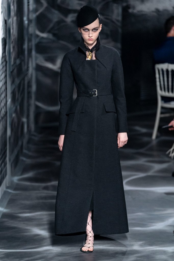 克里斯汀·迪奥 Christian Dior 2019/20秋冬高级定制秀 - Paris Couture Fall 2019